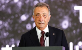 Altay'dan Ahmet Nur Çebi atağı
