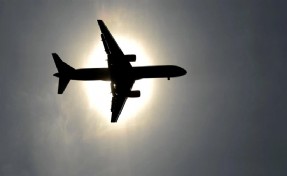 Antalya uçağında 'bomba' ihbarı: Acil iniş yaptı!