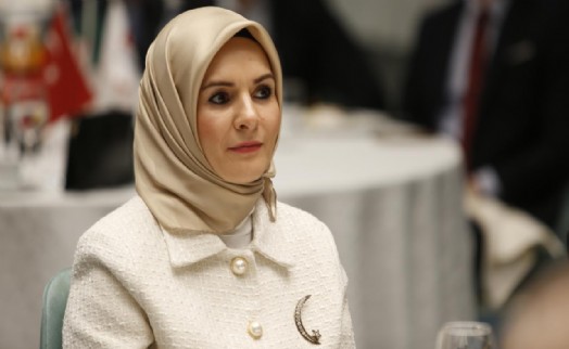 Bakan Göktaş'tan o eleştirilere 'fotoğraflı' yanıt: Son derece doğal