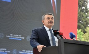 Bakan Tekin İzmir'de net konuştu: 'Biz yerel yönetimlerin okul öncesi kurumlaşmasına karşı değiliz'