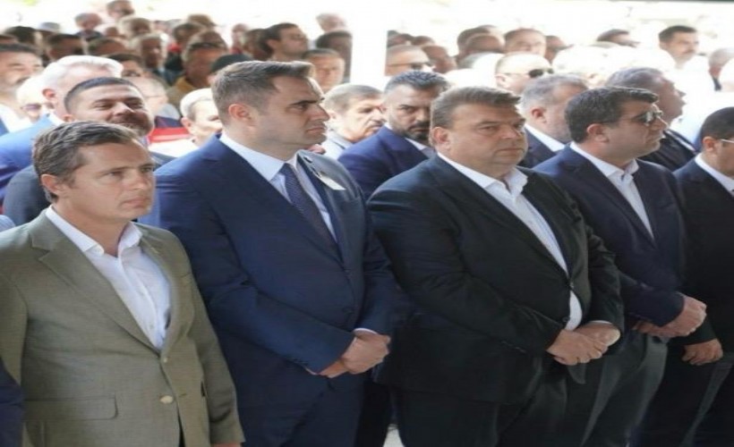 Başkan Yetişkin annesini son yolculuğuna uğurladı