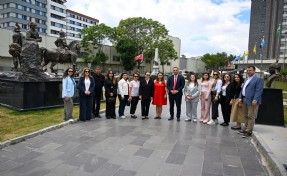 Başkan eşleri Bornova’da buluştu: 8 bin 500 yıllık mirastan akıllı şehir vizyonuna uzanan gezi