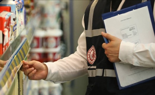 Bayram öncesi sıkı takip: Bakanlıktan fahiş fiyatçı binlerce işletmeye büyük ceza!