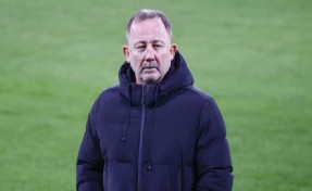 Beşiktaş'ta Sergen Yalçın dönemi sona erdi