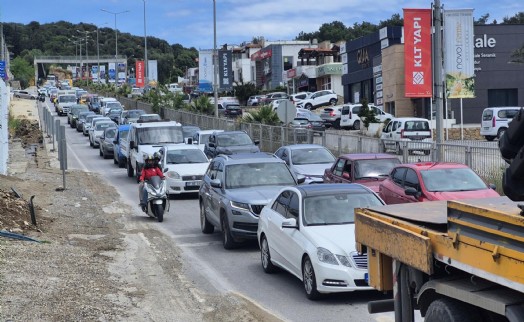 Bodrum'a 24 saatte 20 bin araç giriş yaptı
