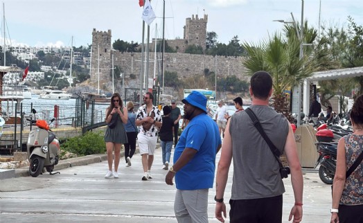 Bodrum’a çifte kruvaziyer ile turist akını