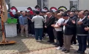 Boğanın saldırısında ölen besiciye cenazede 'hakkını' helal etmedi