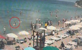Boğulan Çinli turist kurtarıldı; o anlar kamerada