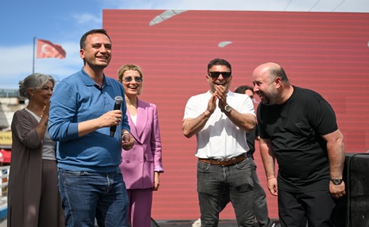 Bornova'da sanayi sitesi festival alanına döndü!