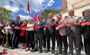 Bornova’da Mescid-i Aksa Camii Özel’in katılımıyla açıldı; 'Burada siyasi bir konuşma yapmayız'