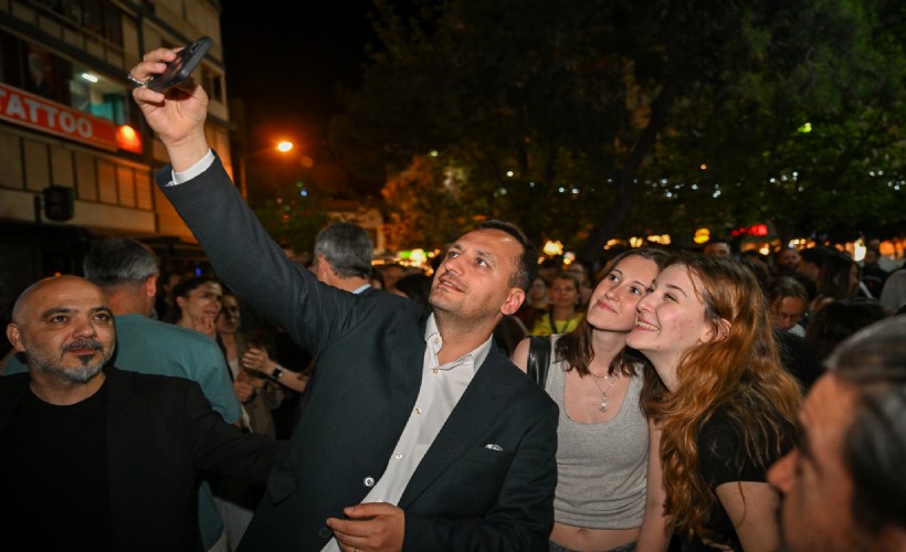 Bornova’da dopdolu 19 Mayıs