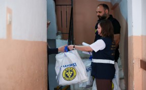 Buca'da bayram dayanışması büyüyor: 300 haneye destek!