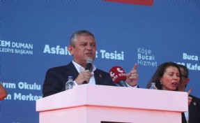 Özel'den Buca'daki açılışta sert kurultay mesajı; Üstüne üç kurultay yapılmış kurultayı kendilerince tartıştırıp partiyi zayıflatmaya çalışıyorlar