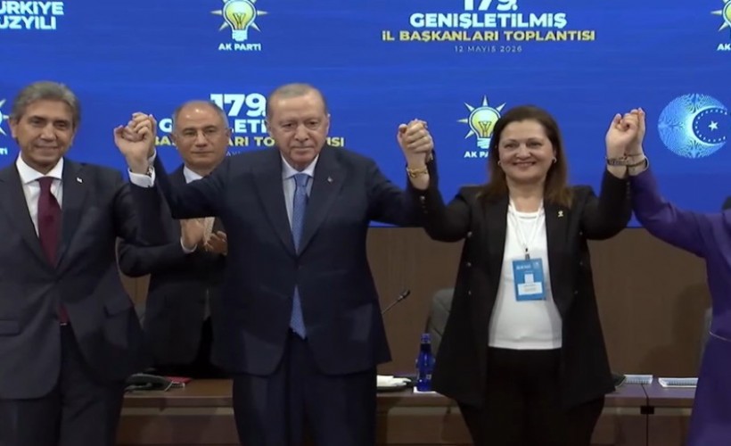 Burcu Köksal resmen AK Parti'ye geçti!