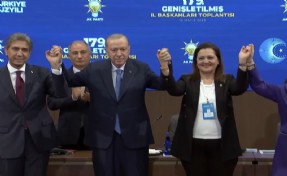 Burcu Köksal resmen AK Parti'ye geçti!