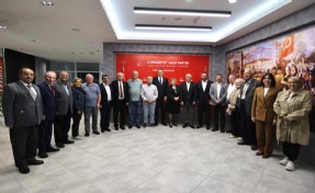 CHP İzmir'de tecrübeli isimler sahaya iniyor!
