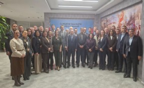 CHP İzmir örgütünden Özgür Özel'e 'tam destek' deklarasyonu