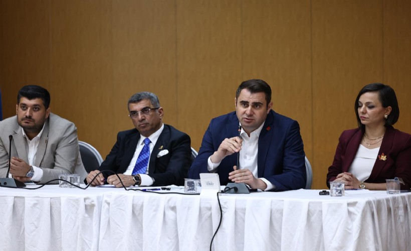CHP heyetinden Karabağlar'da saha mesaisi: Seçim sandığı gelene kadar mücadeleyi sürdüreceğiz!