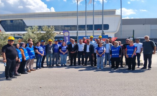 CHP'li Özlale’den Temel Conta işçilerine destek: 'İşçiye gelince hukuk işlemiyor'