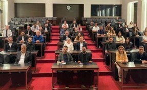 CHP’de 'mutlak butlan' kararına karşı nöbet sürüyor