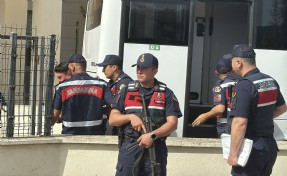 CHP’li meclis üyesi ve parti yöneticisine 5'er yıl hapis!