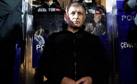 Cemil Tugay’dan sert tepki: 'Boyun Eğmeyeceğiz, Zulmün Sahibini Birlikte Yeneceğiz!'