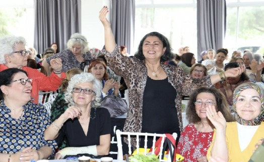 Çiğli’de Anneler Günü coşkusu