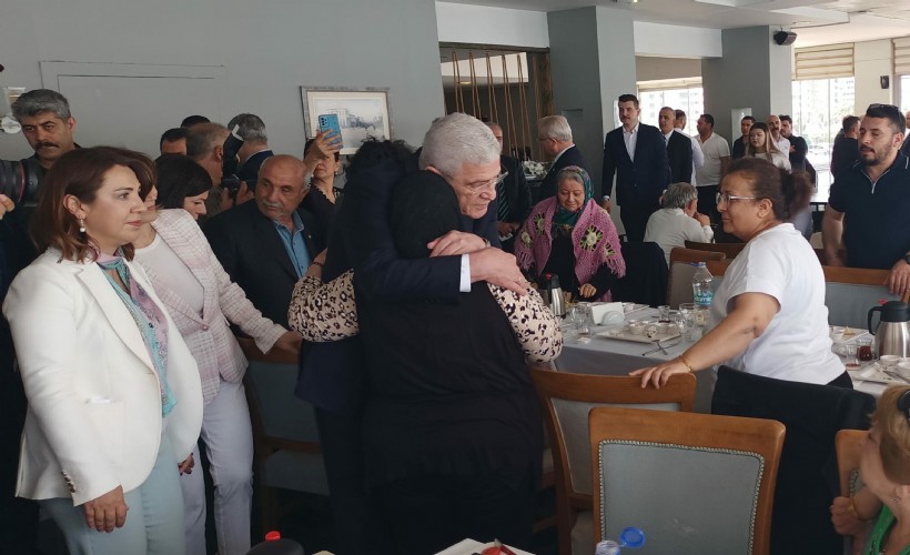 Dervişoğlu İzmir'de şehit anneleri ile bir araya geldi