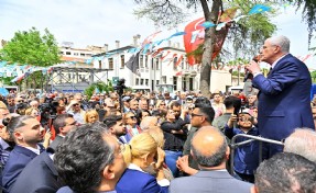 Dervişoğlu, Ödemiş Meydanı'ndan seslendi: 'Krizlerin tek sorumlusu Erdoğan'