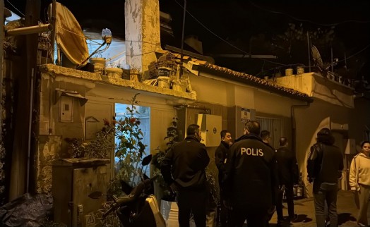 Evde çakmak gazı patladı: 3 yaralı