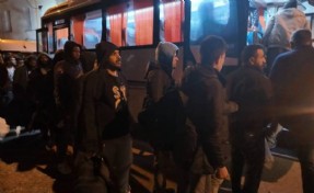 Göçmen botu yarı batık halde bulundu: 1 çocuk öldü