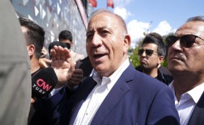 Gürsel Tekin'in görevine son verildi