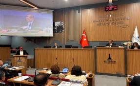 İZSU’daki taşeronlaşma tartışması meclise taşındı: Tugay’dan ‘karar verilmedi’ açıklaması!
