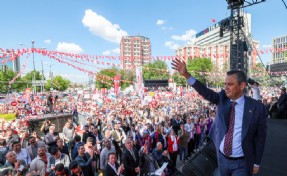 İzmir Valiliği ile Özgür Özel arasında 'meydan' polemiği!