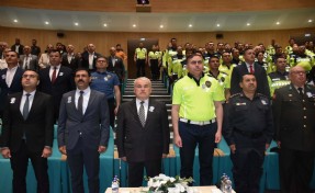 İzmir'de Karayolu Trafik Güvenliği Haftası Açılış Töreni düzenlendi