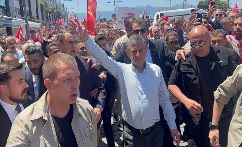 İzmir mitingine polis müdahalesi! Özel, Gündoğdu Meydanı'na yürüdü