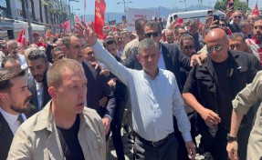 İzmir mitingine polis müdahalesi! Özel, Gündoğdu Meydanı'na yürüdü