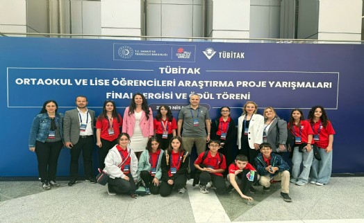 İzmirli öğrencilerden Türkiye finallerinde başarı