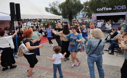 Karşıyaka 19 Mayıs’ı festival coşkusuyla kutladı!