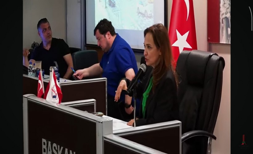 Karşıyaka Meclisi’nde kesin hesap ve 'taşkın haciz' tartışması