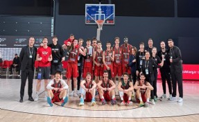 Karşıyaka ile Petkimspor, gençlerde farklı performans sergiledi