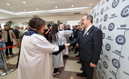 Kasapoğlu; İzmir ve Ege Üniversitesi, birbirini besleyen, birbirini büyüten iki dev marka