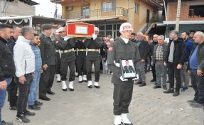 Kazada ölen uzman çavuş, Manisa'da gözyaşlarıyla toprağa verildi