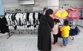 Konak Giysi Market’te bayram neşesi yaşandı