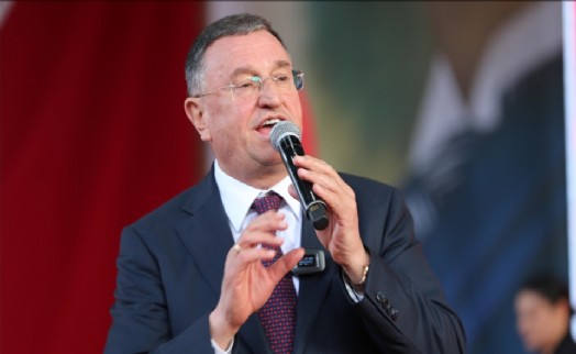Lütfü Savaş: Türk siyasetine hayırlı olsun