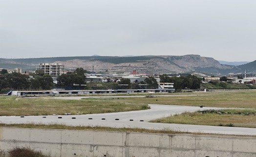 MHP'li Altınkeser'den Tugay'a İzmir Yarış Pisti çıkışı! Atıl durumda kaderine mi terk edeceksiniz ?