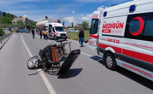 Manisa Kırkağaç'ta feci kaza: 1 ölü 4 yaralı