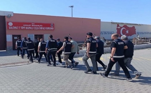 Manisa'da tefecilik operasyonu; 9 tutuklama