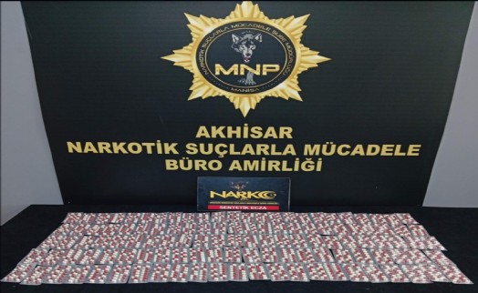 Manisa’da narkotik alarmı: 1666 sentetik ecza yakalandı