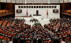 Meclis’te yeni hafta yoğun geçecek: CHP tartışması ve yeni kanun teklifleri gündemde